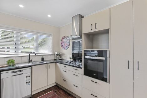 Photo of property in 1/74 Sutton Crescent, Papakura, 2110