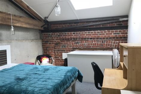 Photo of property in 37 Dowling Street, Dunedin Central, Dunedin, 9016