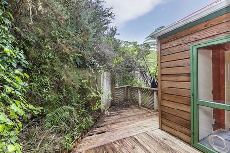 Photo of property in 5a Parsons Glen, Karori, Wellington, 6012