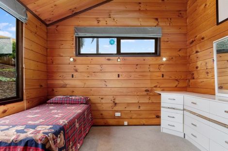 Photo of property in 11 Keam Way, Welcome Bay, Tauranga, 3112