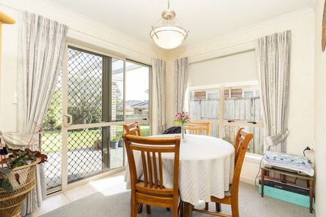 Photo of property in 69 Sovereign Isle Lane, Rototuna, Hamilton, 3210