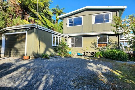 Photo of property in 22 Weenink Road, Karoro, Greymouth, 7805