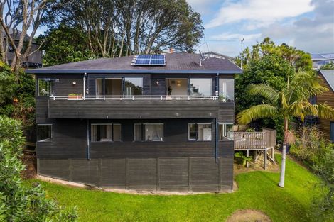 Photo of property in 29 Speedy Crescent, Hillcrest, Auckland, 0627