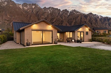 Photo of property in 11 Torridon Court, Jacks Point, Queenstown, 9371