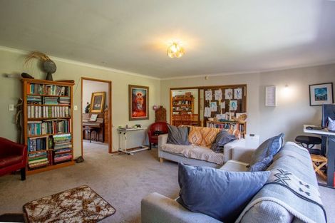 Photo of property in 8 Ameku Road, Raetihi, 4632