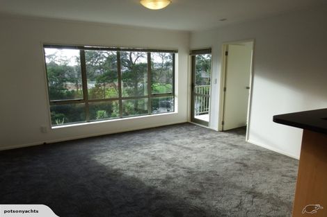 Photo of property in The Haven, 15/120 Beach Haven Road, Beach Haven, Auckland, 0626