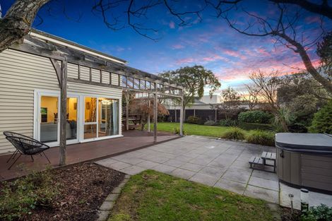 Photo of property in 36 Tui Street, Fendalton, Christchurch, 8041
