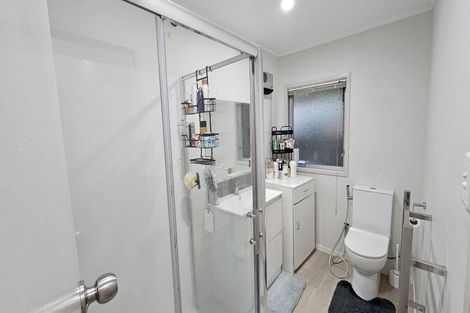 Photo of property in 3/96 Titirangi Road, New Lynn, Auckland, 0600