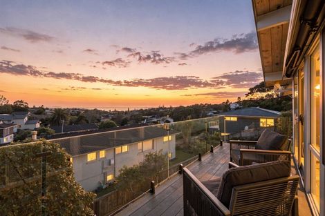 Photo of property in 11 Kiri Place, Mairangi Bay, Auckland, 0630