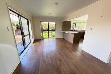 Photo of property in 163 Walter Strevens Drive, Conifer Grove, Takanini, 2112
