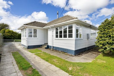 Photo of property in 9 Virgil Place, Northcote, Christchurch, 8052