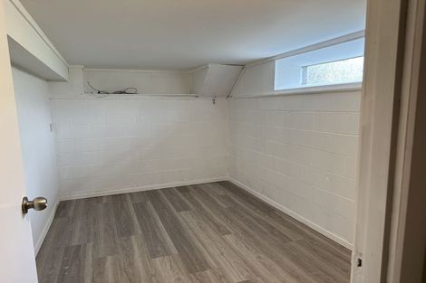 Photo of property in 7 Ellice Road, Totara Vale, Auckland, 0629