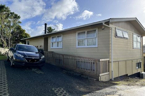 Photo of property in 24 Tamahere Drive, Glenfield, Auckland, 0629