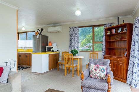 Photo of property in 2a Leicester Street, Picton, 7220