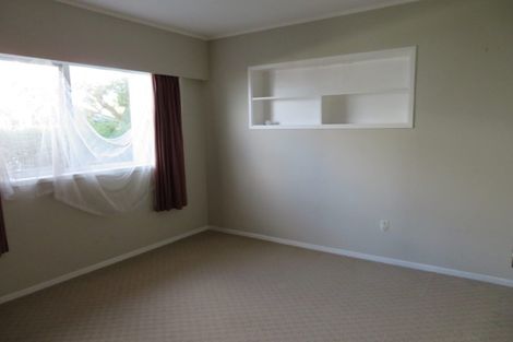 Photo of property in 8 Beacon Avenue, Campbells Bay, Auckland, 0630