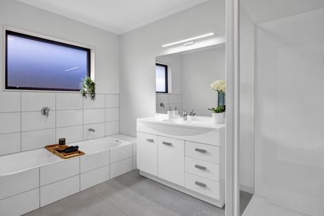 Photo of property in 5 Marlin Terrace, Bell Block, New Plymouth, 4312