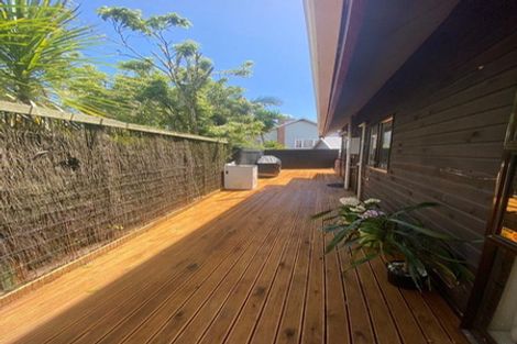 Photo of property in 3/76 Kaurilands Road, Titirangi, Auckland, 0604