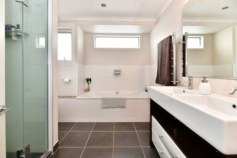 Photo of property in 27 Doment Crescent, Orewa, 0931