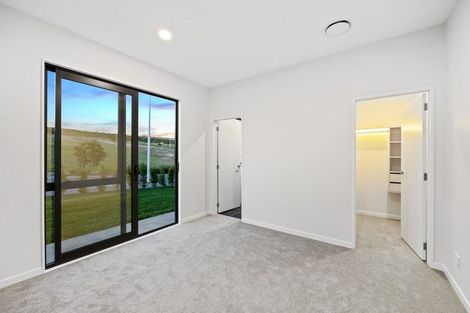 Photo of property in 15 Kumukumu Road, Long Bay, Auckland, 0630