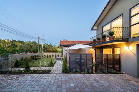 Photo of property in 8a Westbourne Road, Murrays Bay, Auckland, 0630