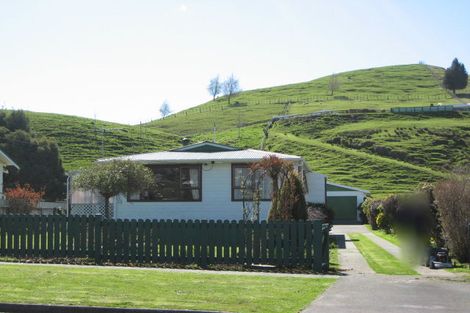 Photo of property in 17 Goldfinch Street, Taihape, 4720