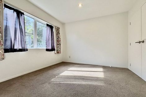 Photo of property in 109 Cascades Road, Pakuranga Heights, Auckland, 2010
