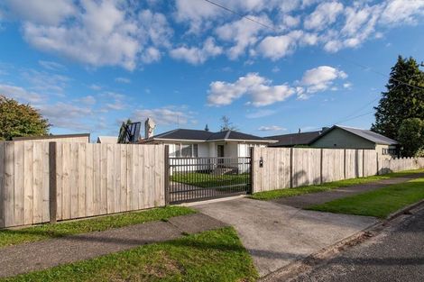 Photo of property in 15 Isobel Street, Fairy Springs, Rotorua, 3015