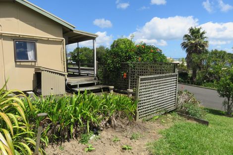 Photo of property in 9 Kupe Road, Coopers Beach, 0420
