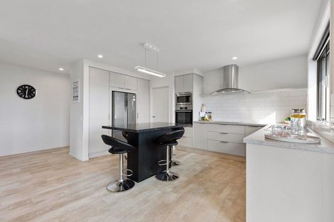 Photo of property in 9 Puhirake Crescent, Pyes Pa, Tauranga, 3112