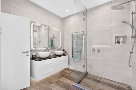 Photo of property in 12a Albert Road, Devonport, Auckland, 0624