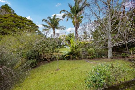 Photo of property in 10b Elliston Crescent, Stanmore Bay, Whangaparaoa, 0932