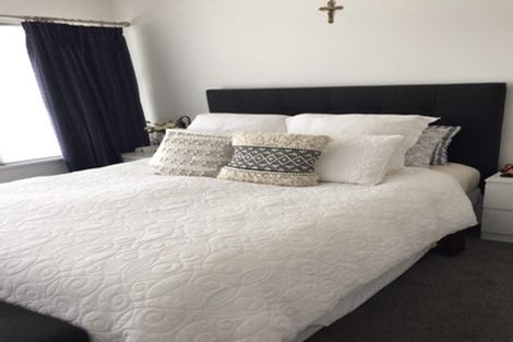 Photo of property in 4/221 Hurstmere Road, Takapuna, Auckland, 0622