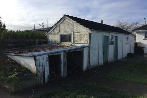 Photo of property in 15 Aberdeen Avenue, Takaro, Palmerston North, 4412