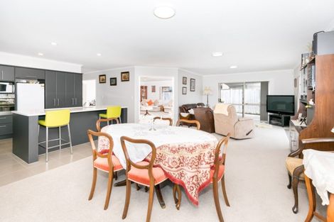 Photo of property in 104 Stirling Drive, Morrinsville, 3300