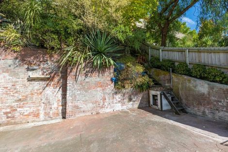 Photo of property in 13 Hawkhurst Road, Lyttelton, 8082