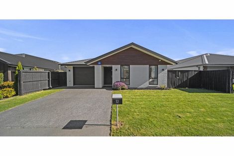 Photo of property in 32 Robert Duncan Road, Belfast, Christchurch, 8051