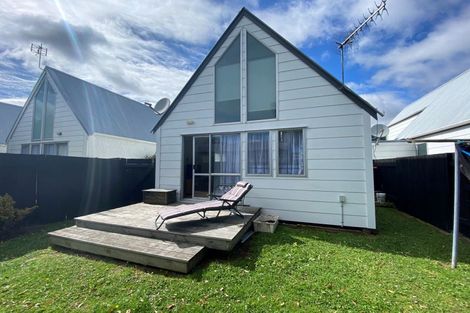 Photo of property in 123 Vogel Street, Roslyn, Palmerston North, 4414