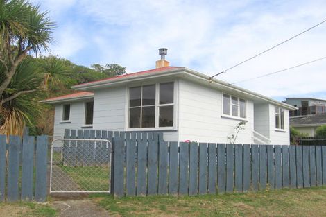 Photo of property in 57 Ahuriri Street, Strathmore Park, Wellington, 6022
