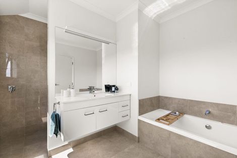 Photo of property in 10 Quarry Ridge, Poraiti, Napier, 4182