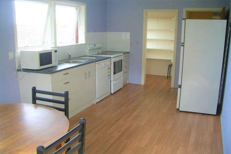 Photo of property in 8 Easton Park Parade, Glenfield, Auckland, 0629