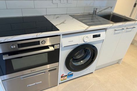 Photo of property in 8d/30 Westward Ho, Glen Eden, Auckland, 0602