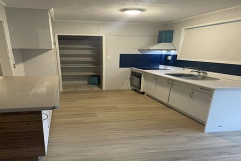 Photo of property in 67 Riverpark Crescent, Henderson, Auckland, 0610