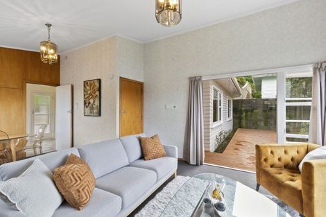 Photo of property in 67 Miramar North Road, Miramar, Wellington, 6022