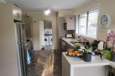 Photo of property in 36 Sequoia Place, Sunnynook, Auckland, 0620
