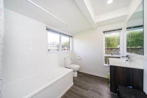 Photo of property in 118 Pahiatua Street, Hokowhitu, Palmerston North, 4410