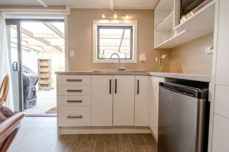 Photo of property in 25 Gow Street, Ross, 7812