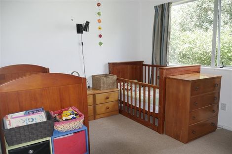 Photo of property in 27 Shearwater Street, One Tree Point, 0118