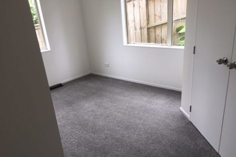 Photo of property in 2/14 Penning Road, Castor Bay, Auckland, 0620