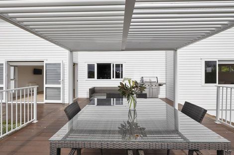 Photo of property in 37 Aratapu Street, Waitara, 4320