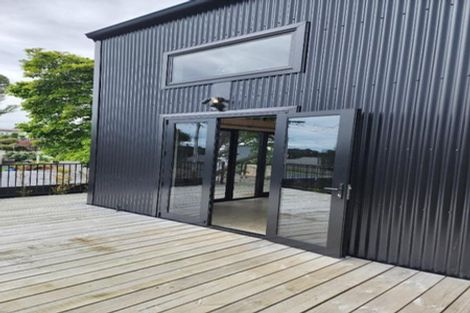 Photo of property in 16 Peace Avenue, Moturoa, New Plymouth, 4310